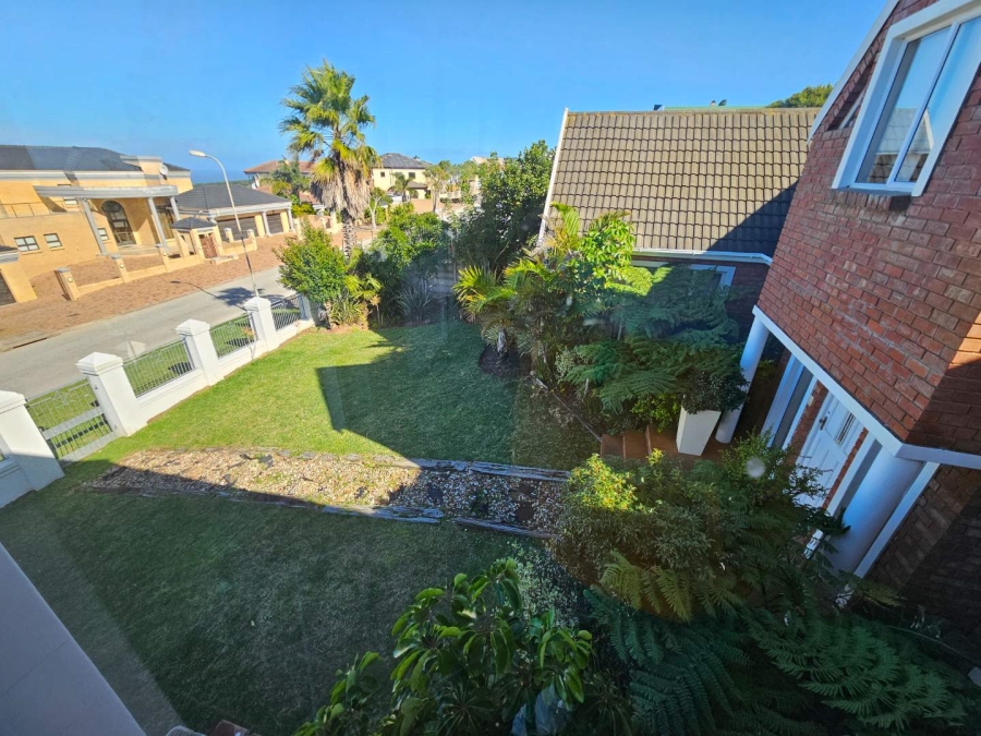 To Let 4 Bedroom Property for Rent in Lovemore Heights Estate Eastern Cape